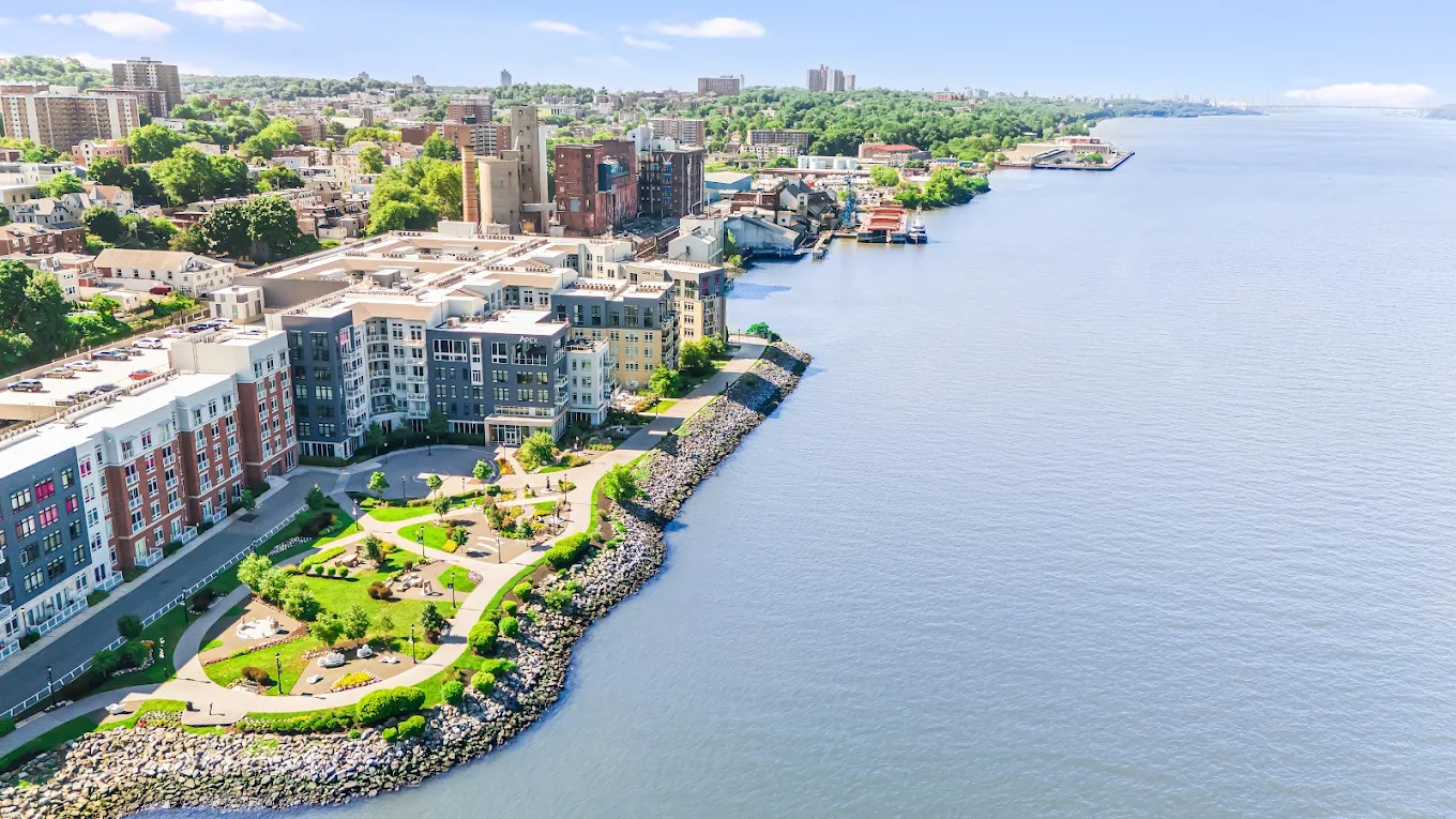 Apex Hudson Riverfront