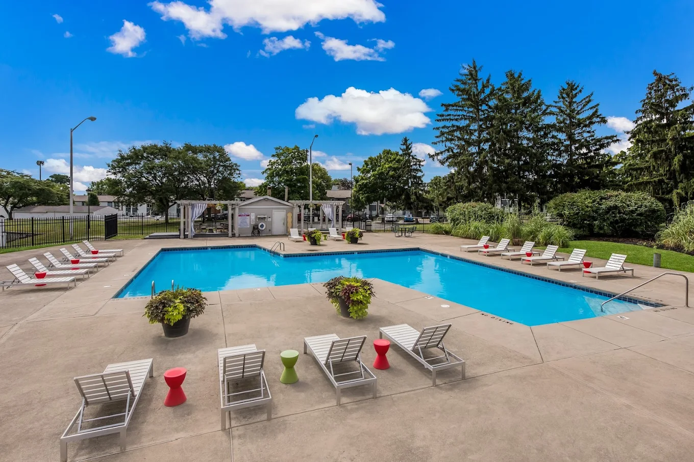 Fox and Hounds Apartments