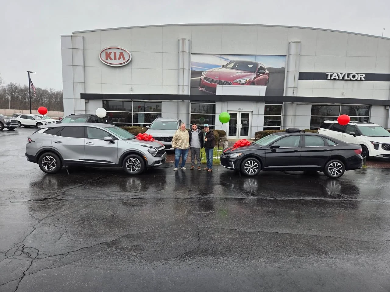 Taylor Kia