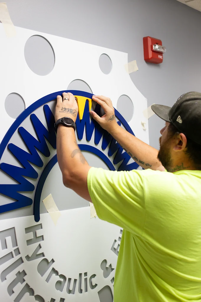 FASTSIGNS
