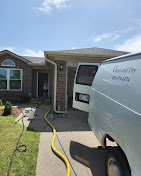 Clean and Dry Carpet Cleaning