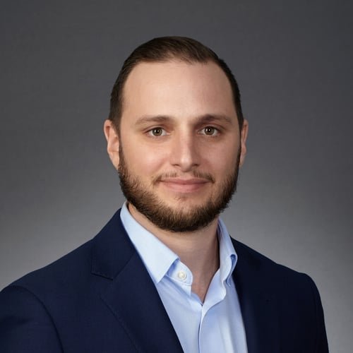 Farmers Insurance - Sebastian Cacho