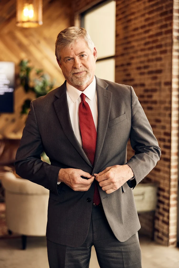 DJC Law : Dan Christensen 