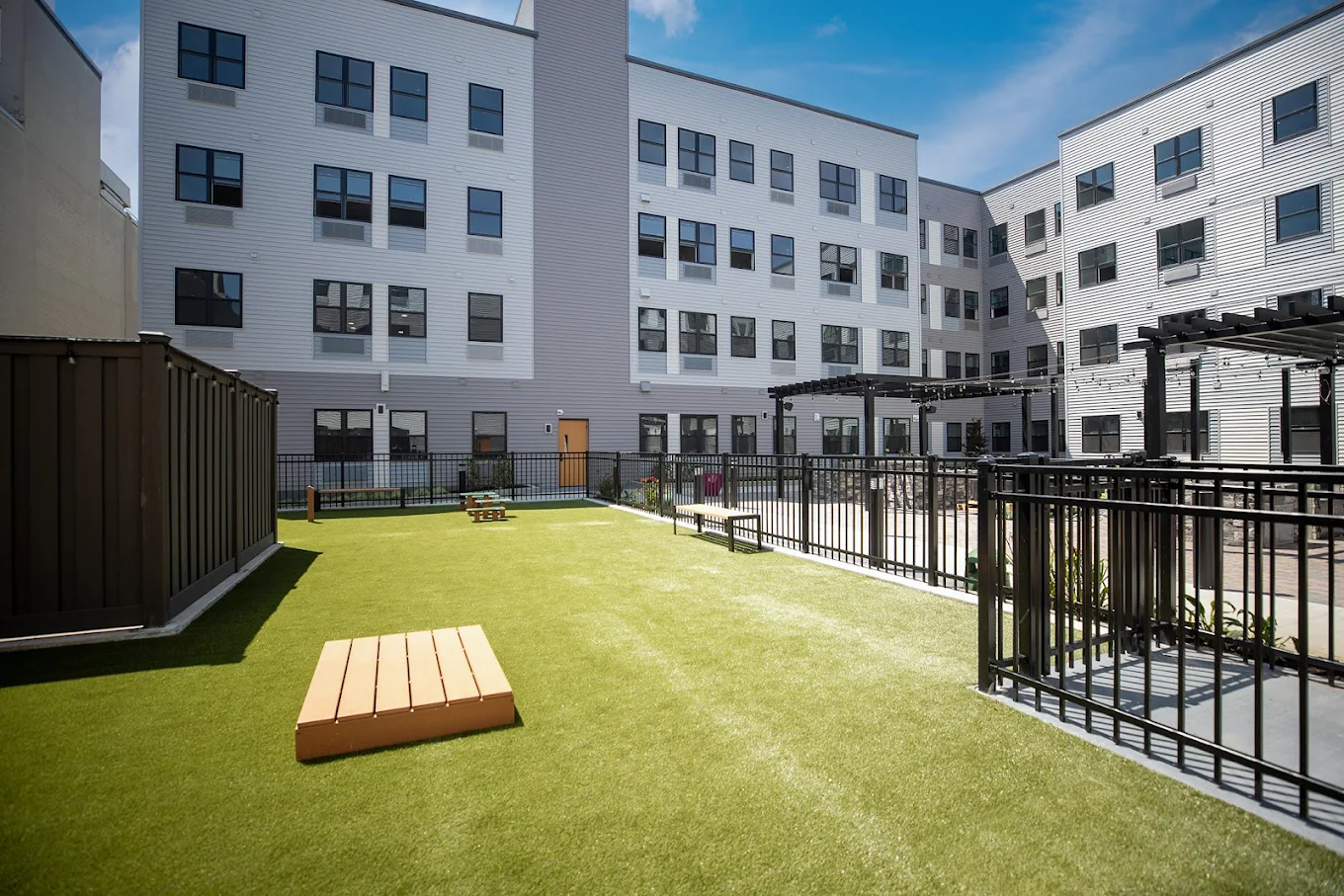 1010 Apartments