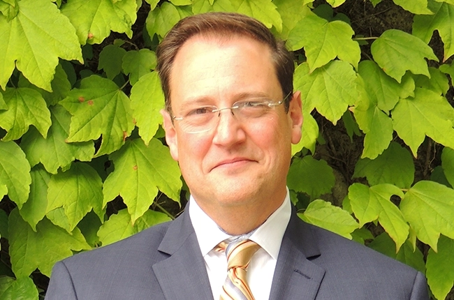 Reynolds Defense Firm : MacDaniel E. Reynolds 