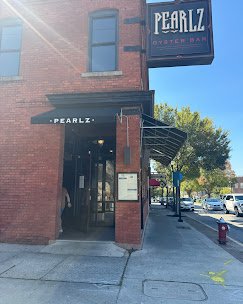 Pearlz Oyster Bar