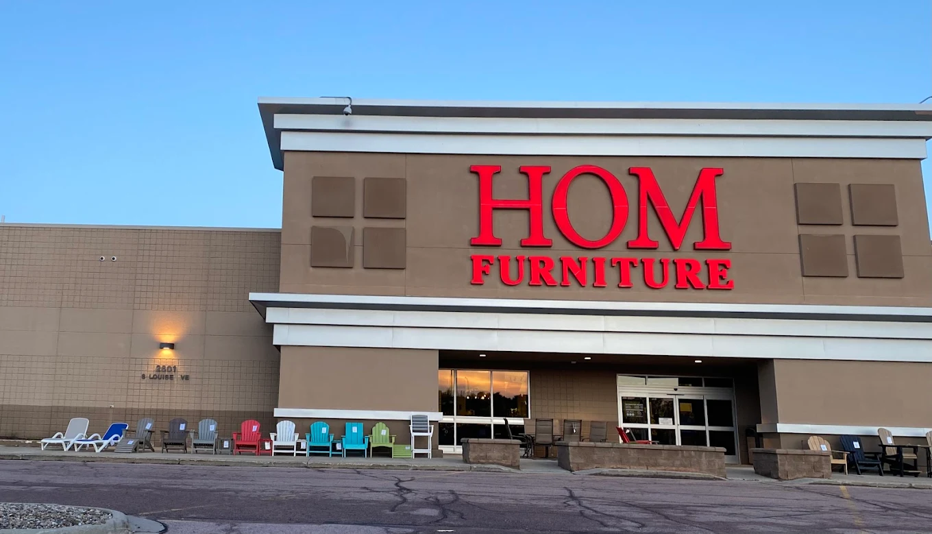 HOM Furniture