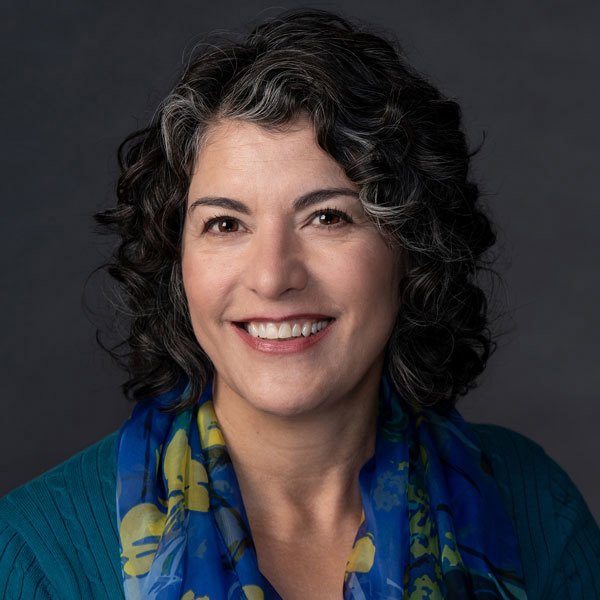 Perretta Law Office : Leonor Perretta 