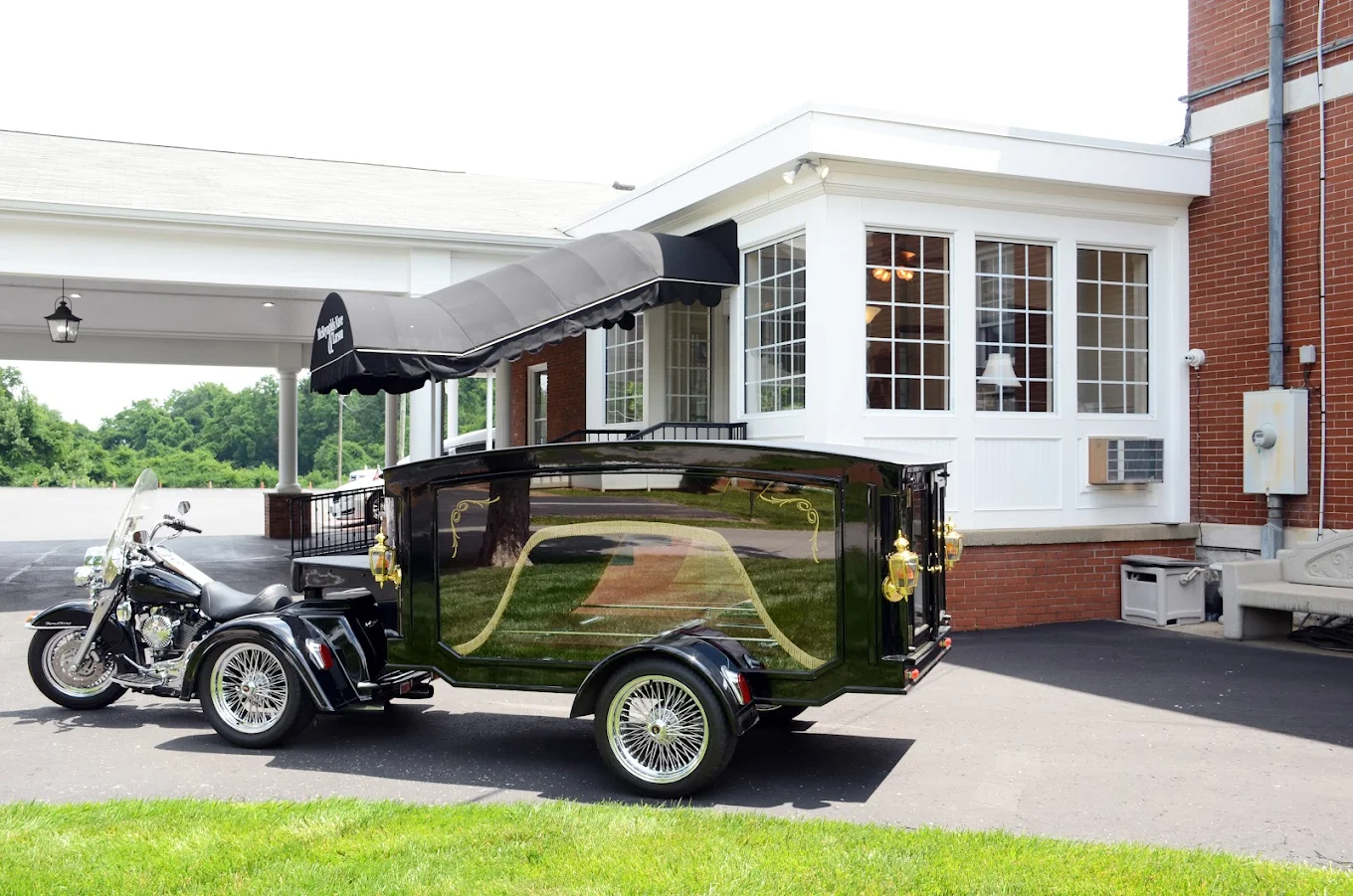 McReynolds-Nave & Larson Funeral Home