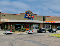 Ojos Locos Sports Cantina 