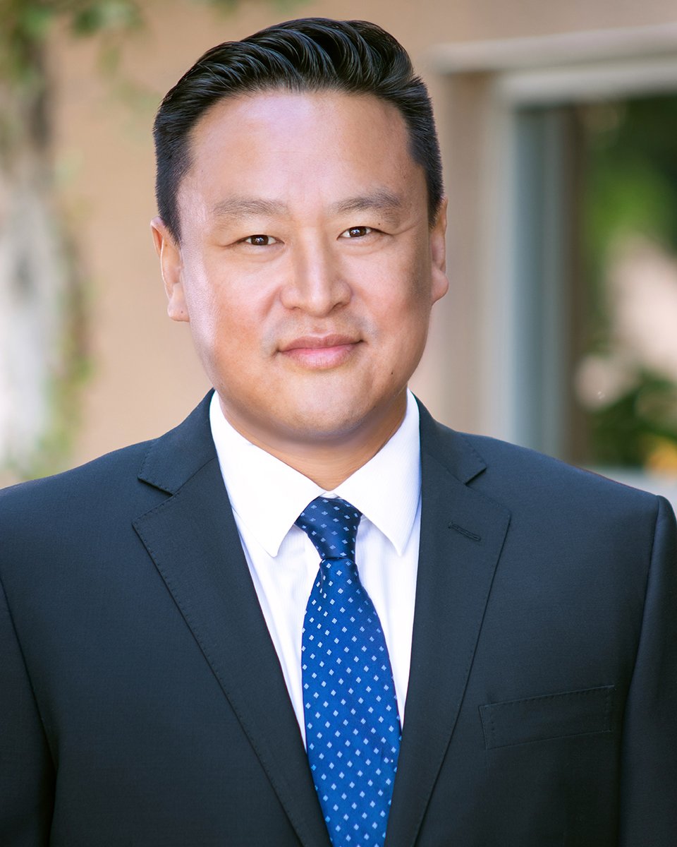 Maclean Chung Law Firm : David H. Chung