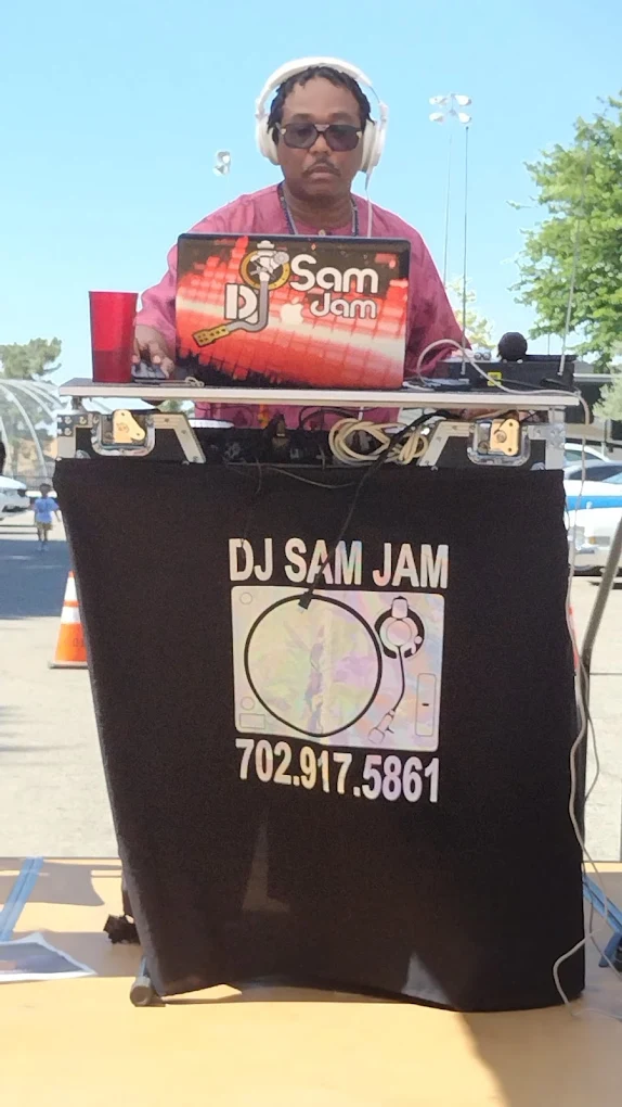 DJ Sam jam