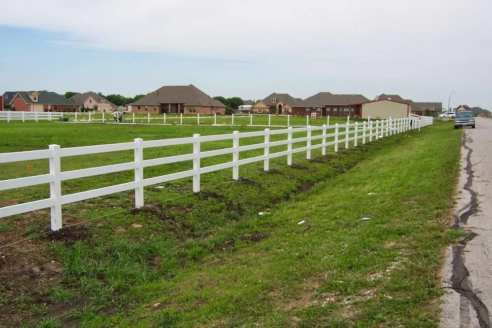 Buzz Custom Fence