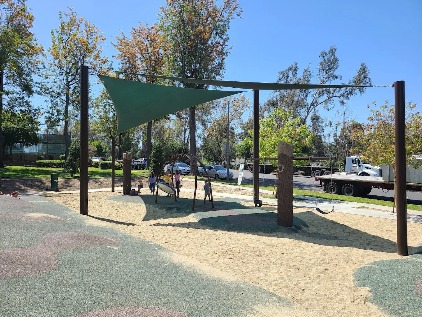 Los Cerritos Park