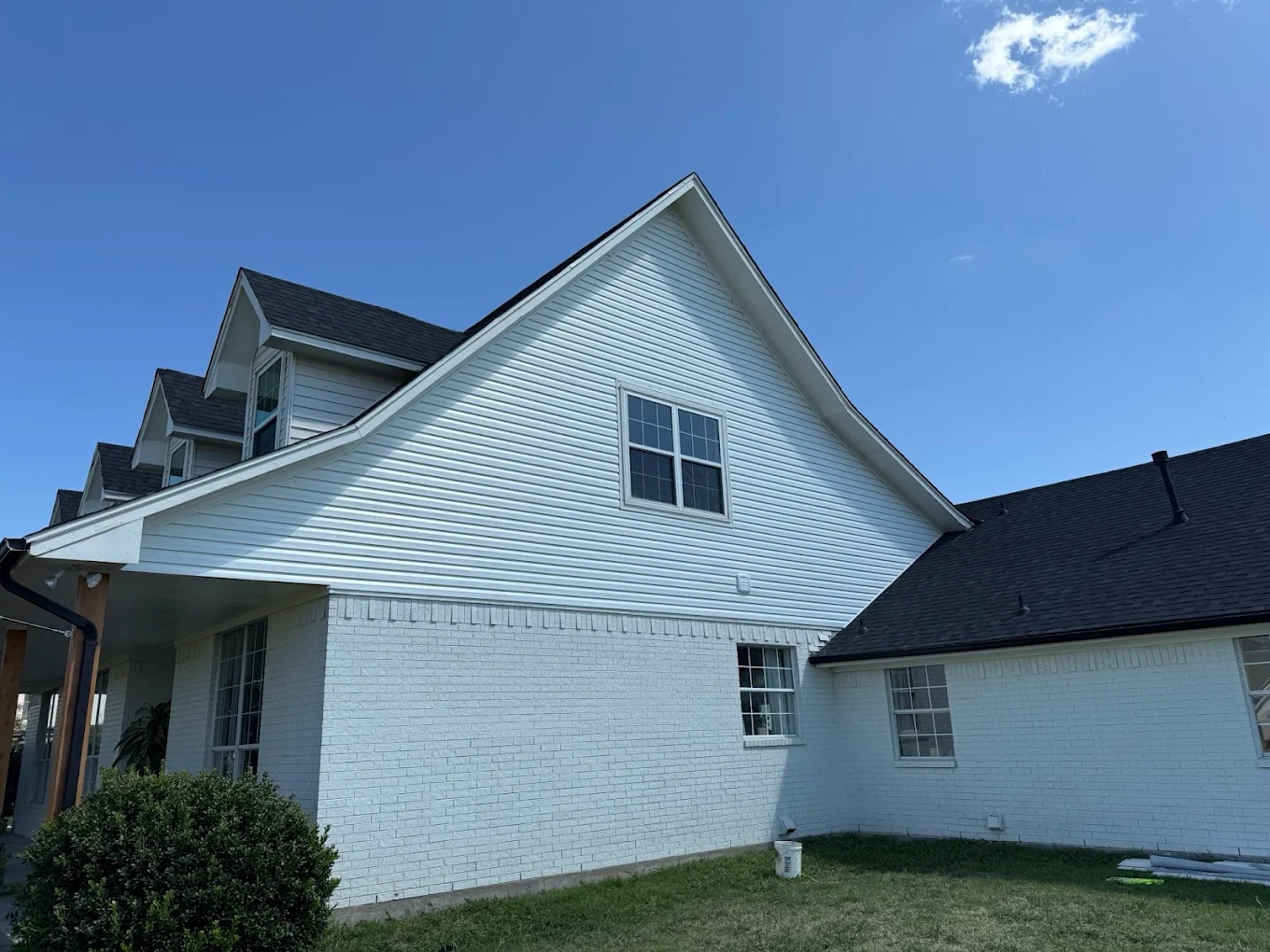 Lonestar Exterior