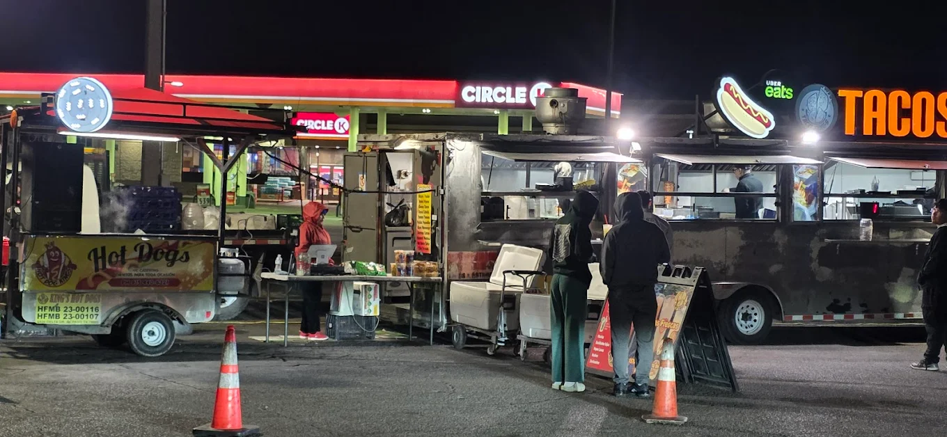 Hot Dogs Kings