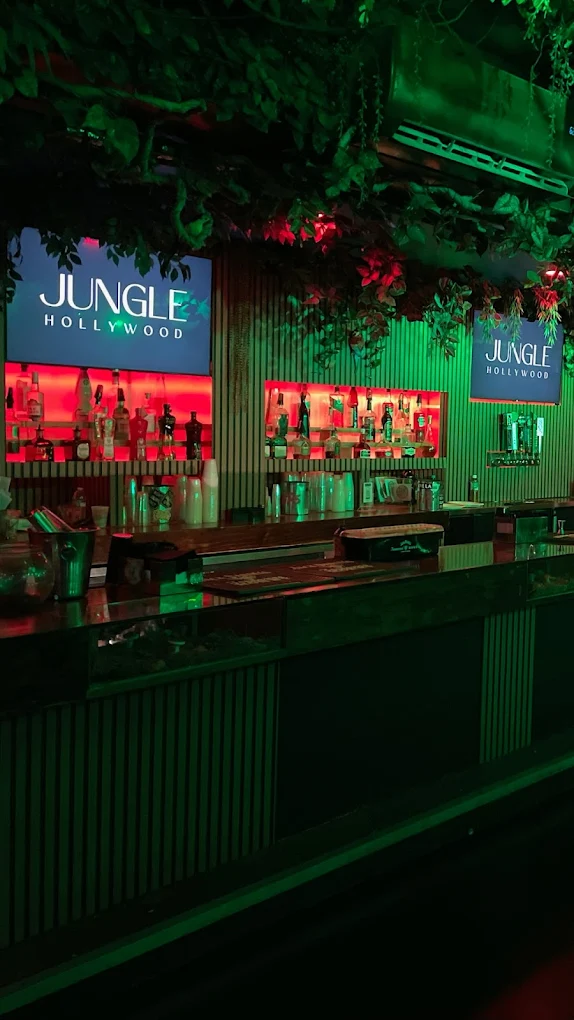 Jungle Hollywood