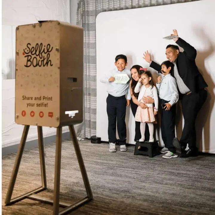 Selfie Booth Co.