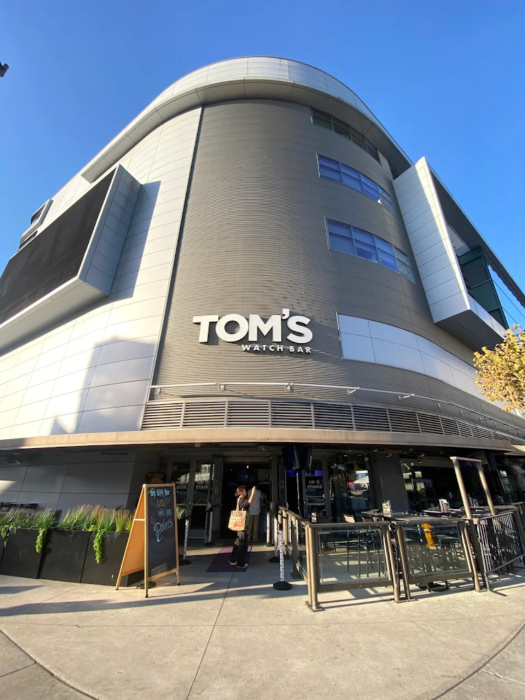 Tom's Watch Bar - Los Angeles