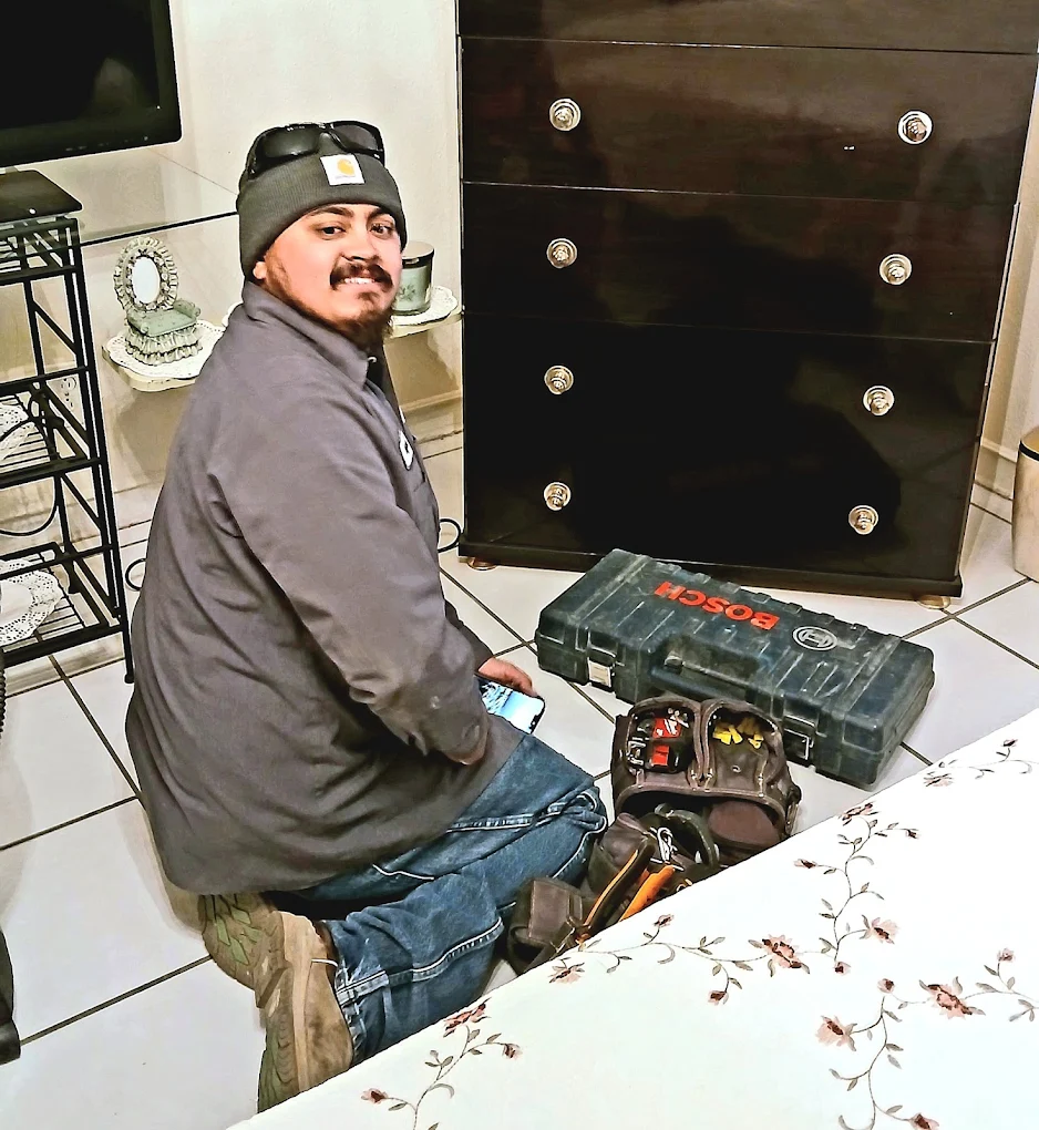 828 Electric Llc
