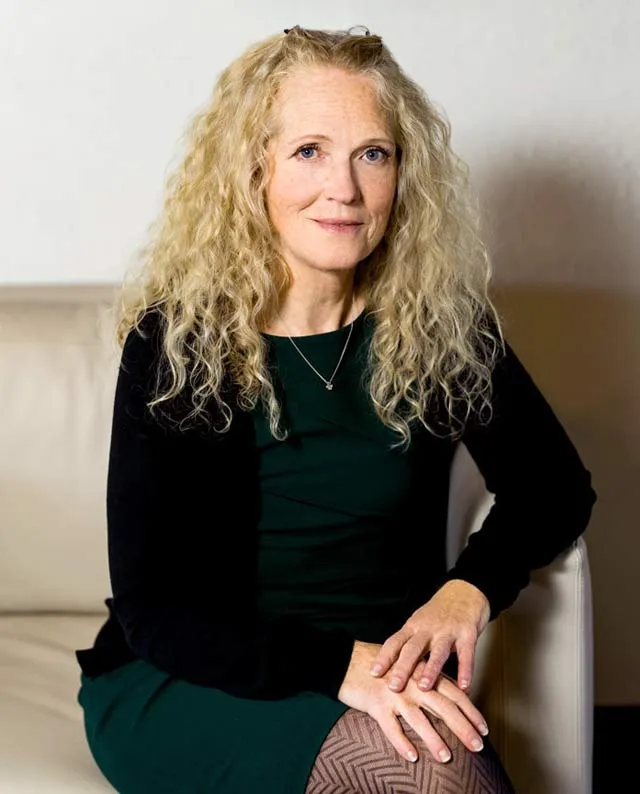 Thierman Buck : Leah Lin Jones