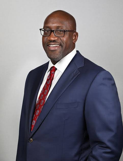 The Law Offices of Randy E. Lewis, LLC : Randy E. Lewis