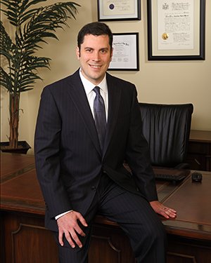 Warner & Warner, PLLC : Jonathan D. Warner