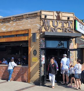 Mutt Lynch's