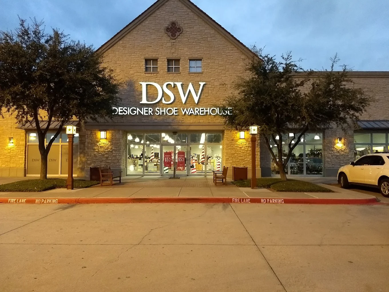 DSW Designer Shoe Warehouse