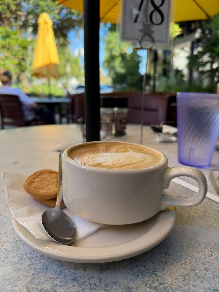 Empire Café