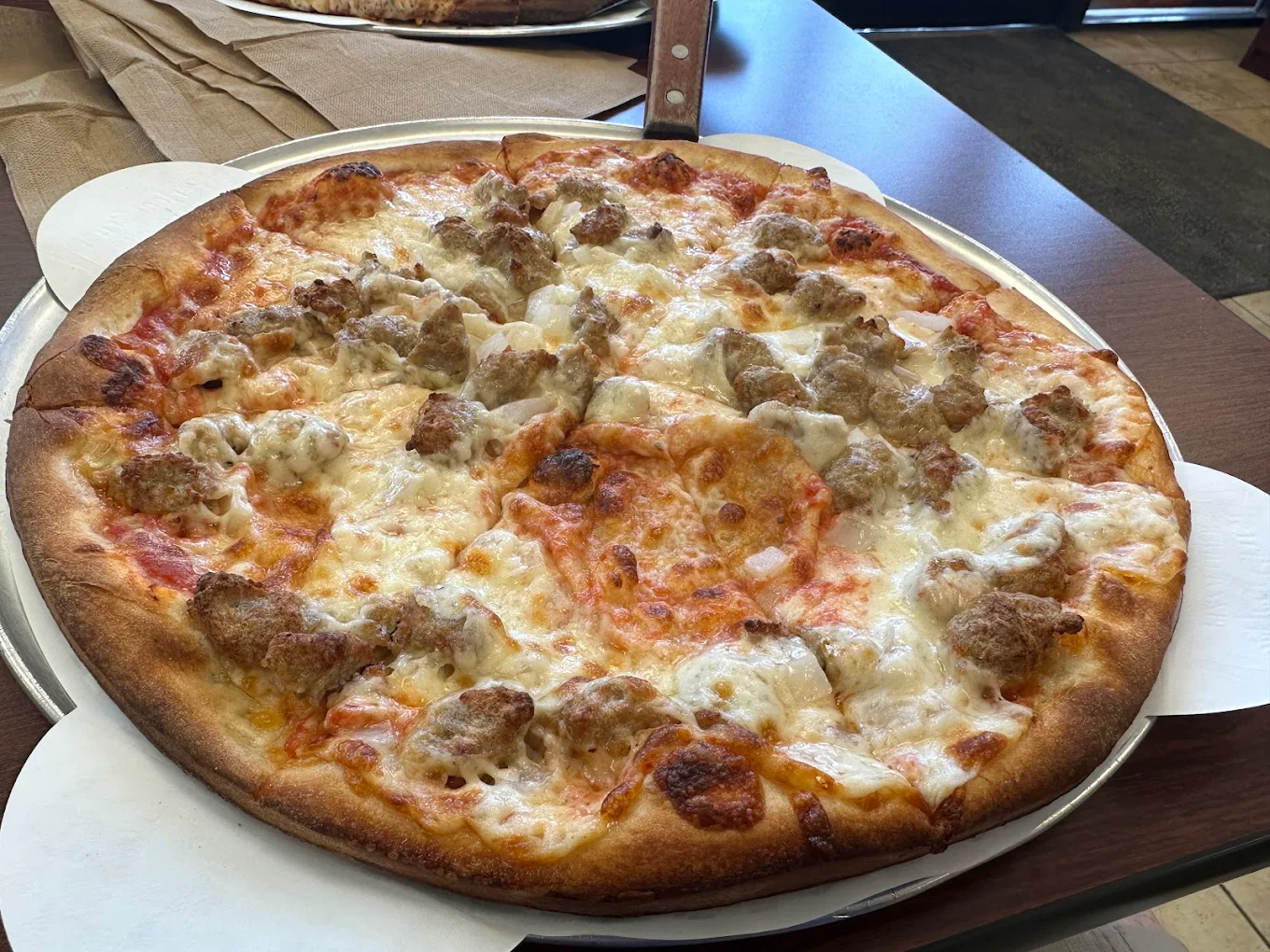 Jonuzi's Pizza