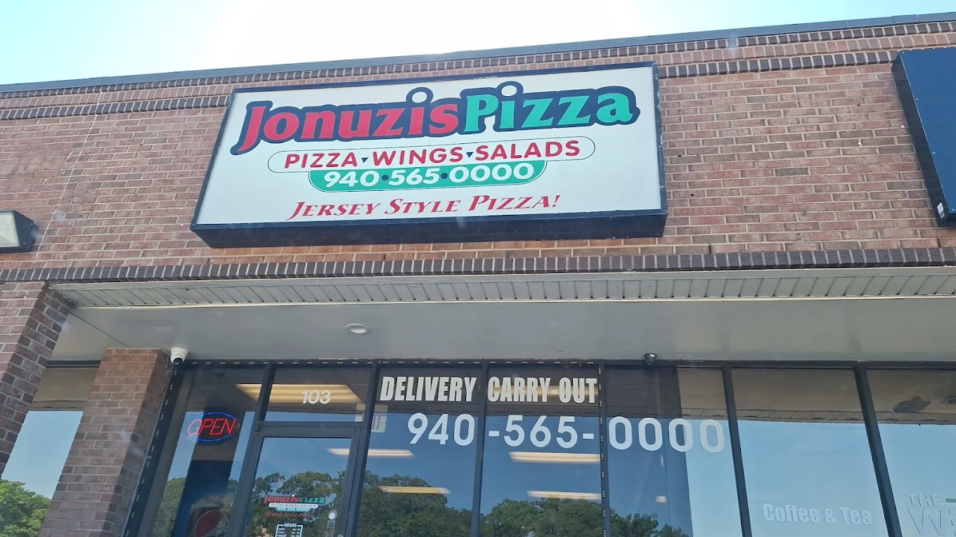 Jonuzi's Pizza