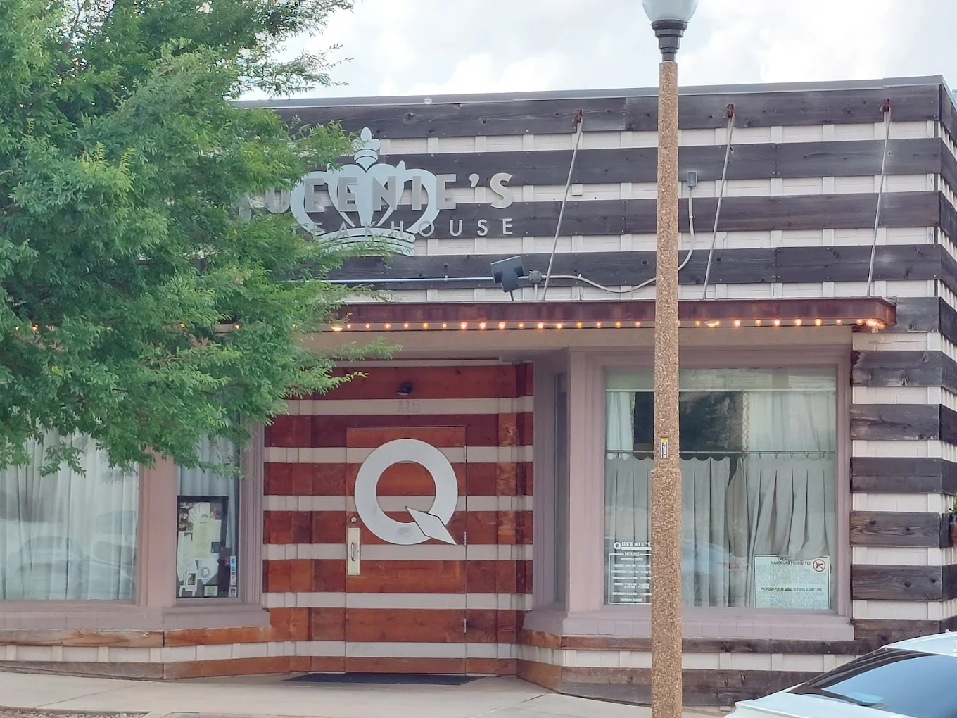 Queenie's Steakhouse