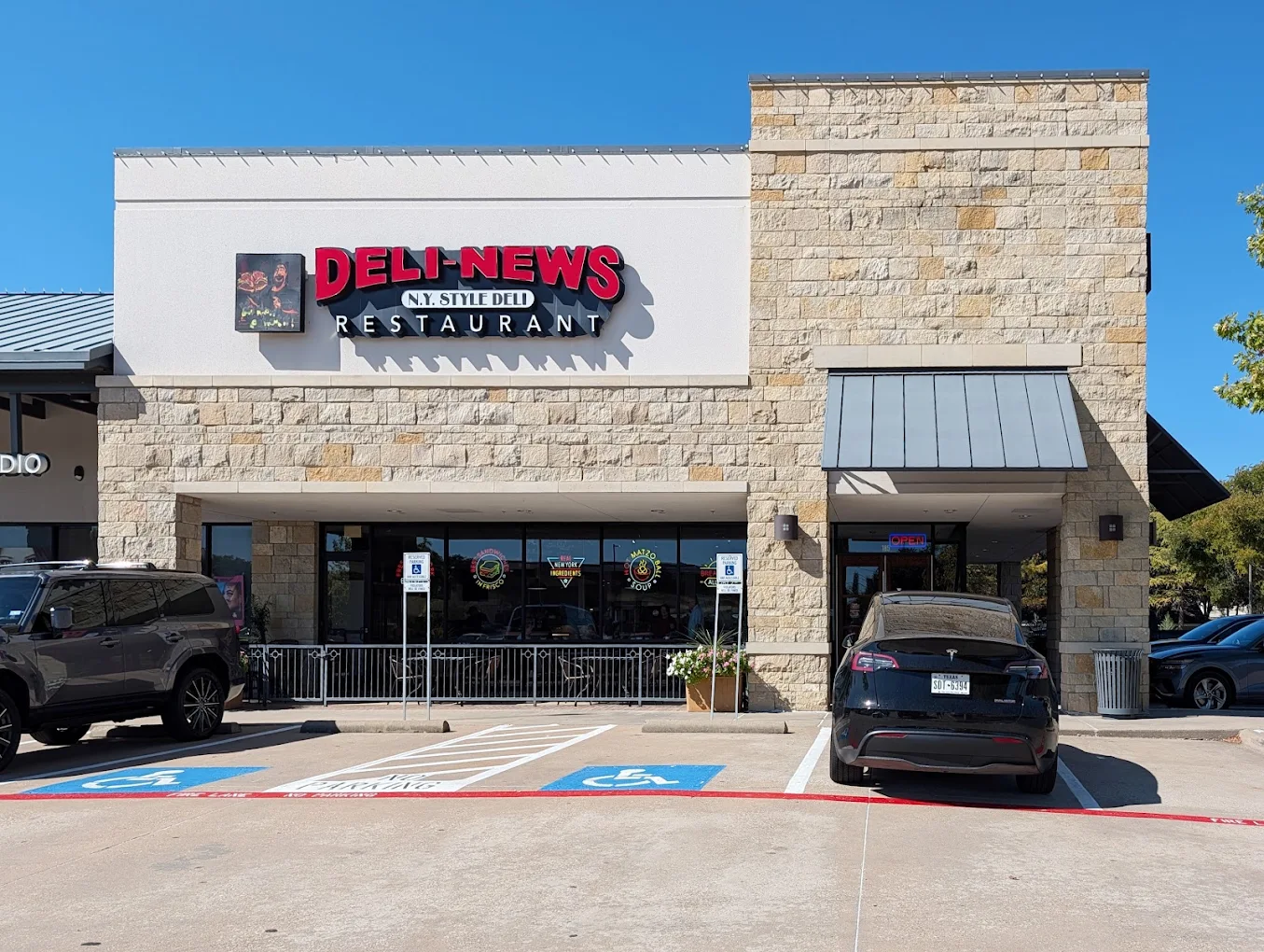 Deli News Frisco