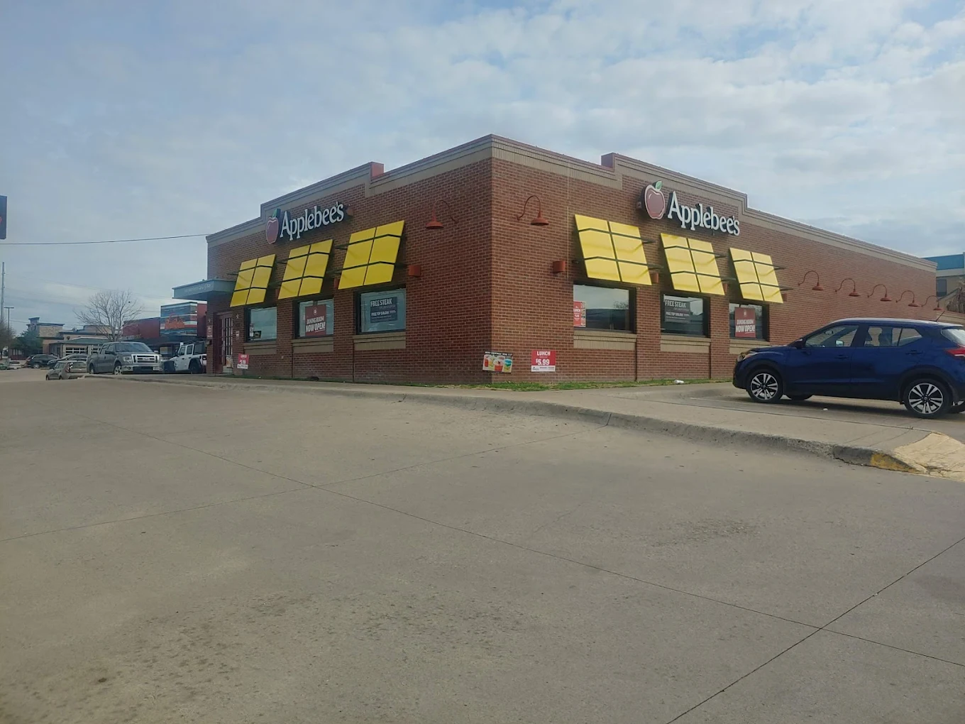 Applebee's Grill + Bar