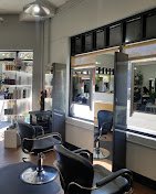 17 Jewels Salon