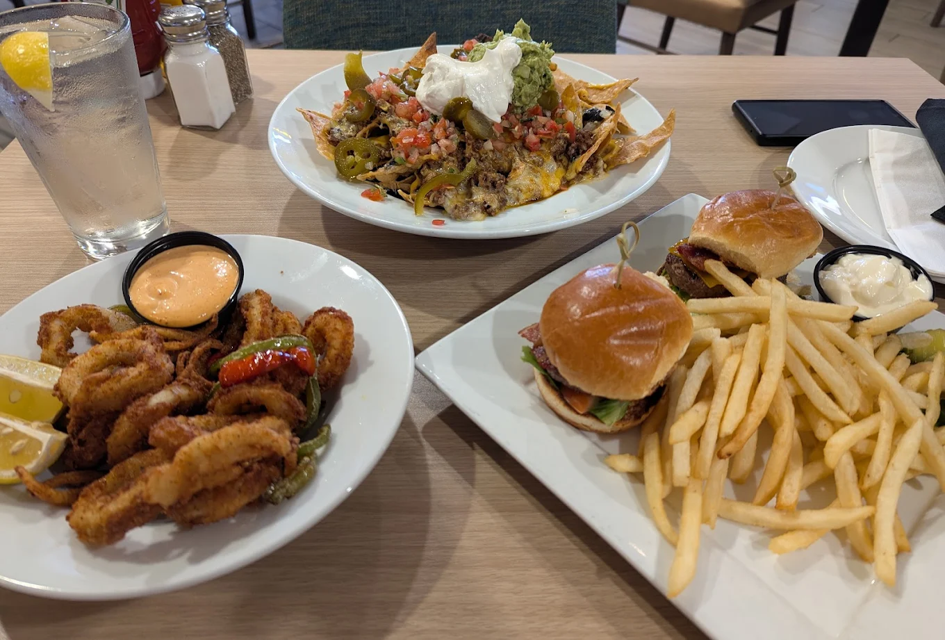 Diamonds Sports Bar & Grill