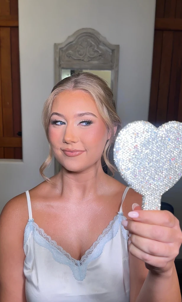 Looks By Mariah