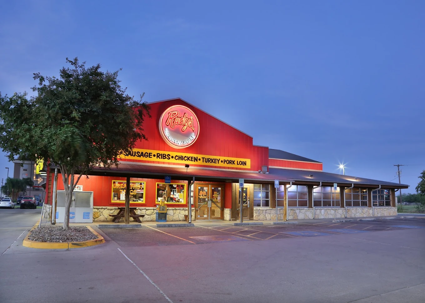 Rudy's "Country Store" and Bar-B-Q