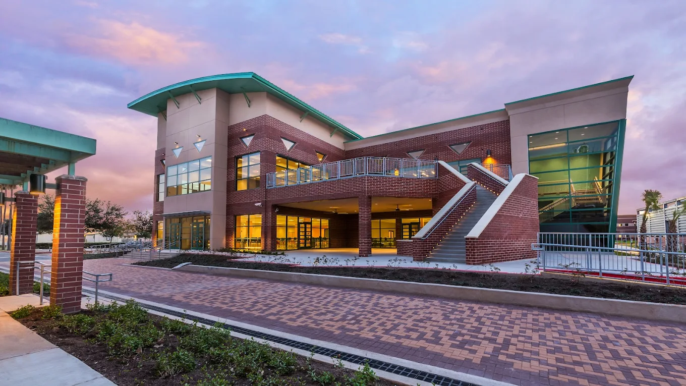 The Warren Group Architects Inc