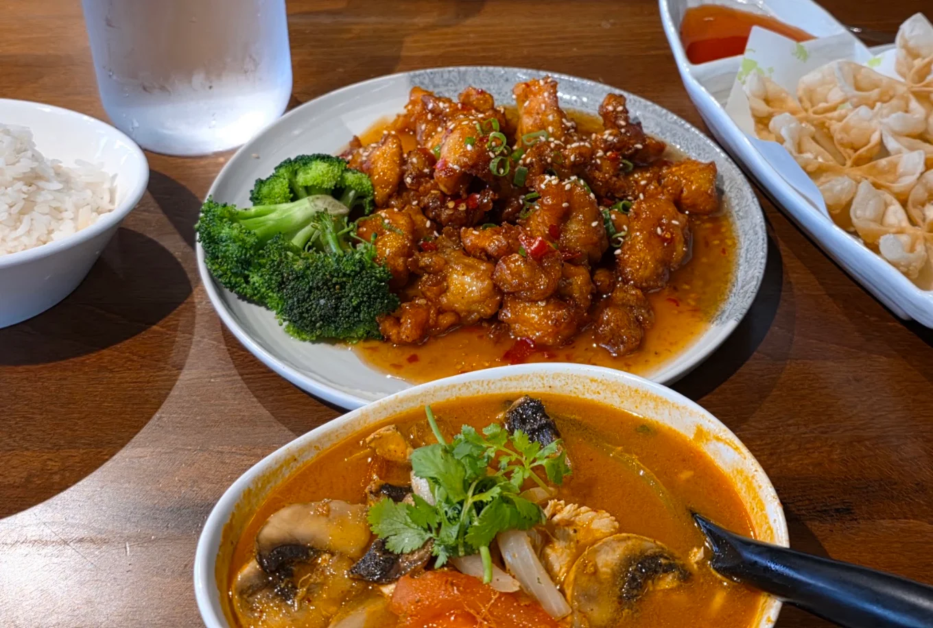 Chang Yai Thai Noodle & Cafe