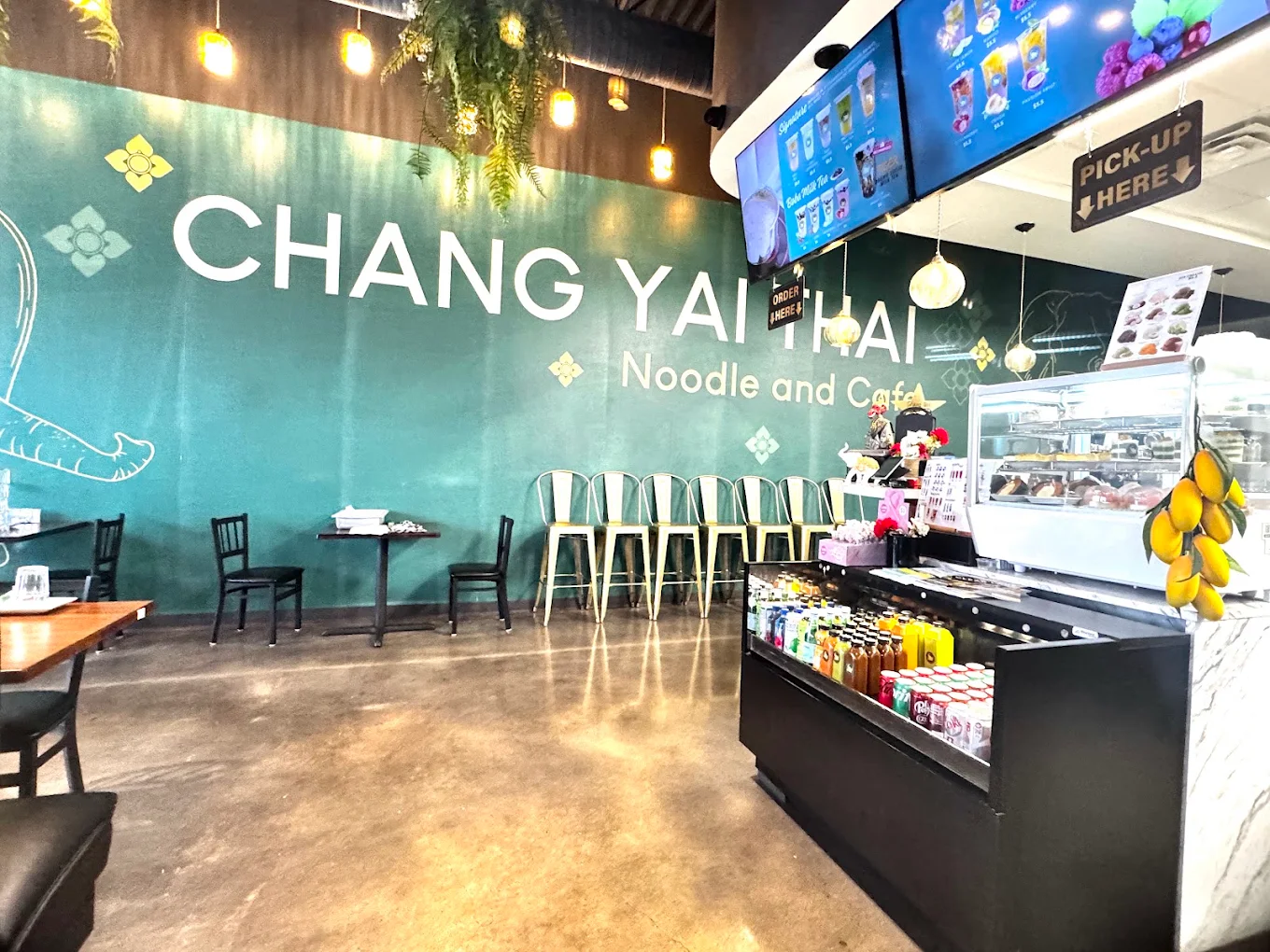 Chang Yai Thai Noodle & Cafe