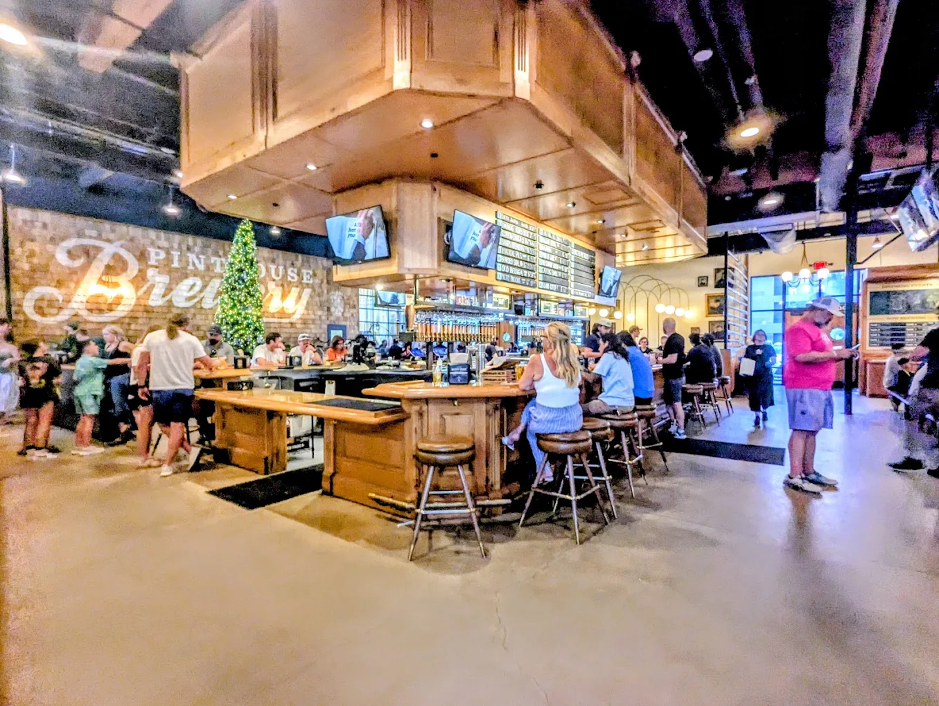 Pinthouse Pizza