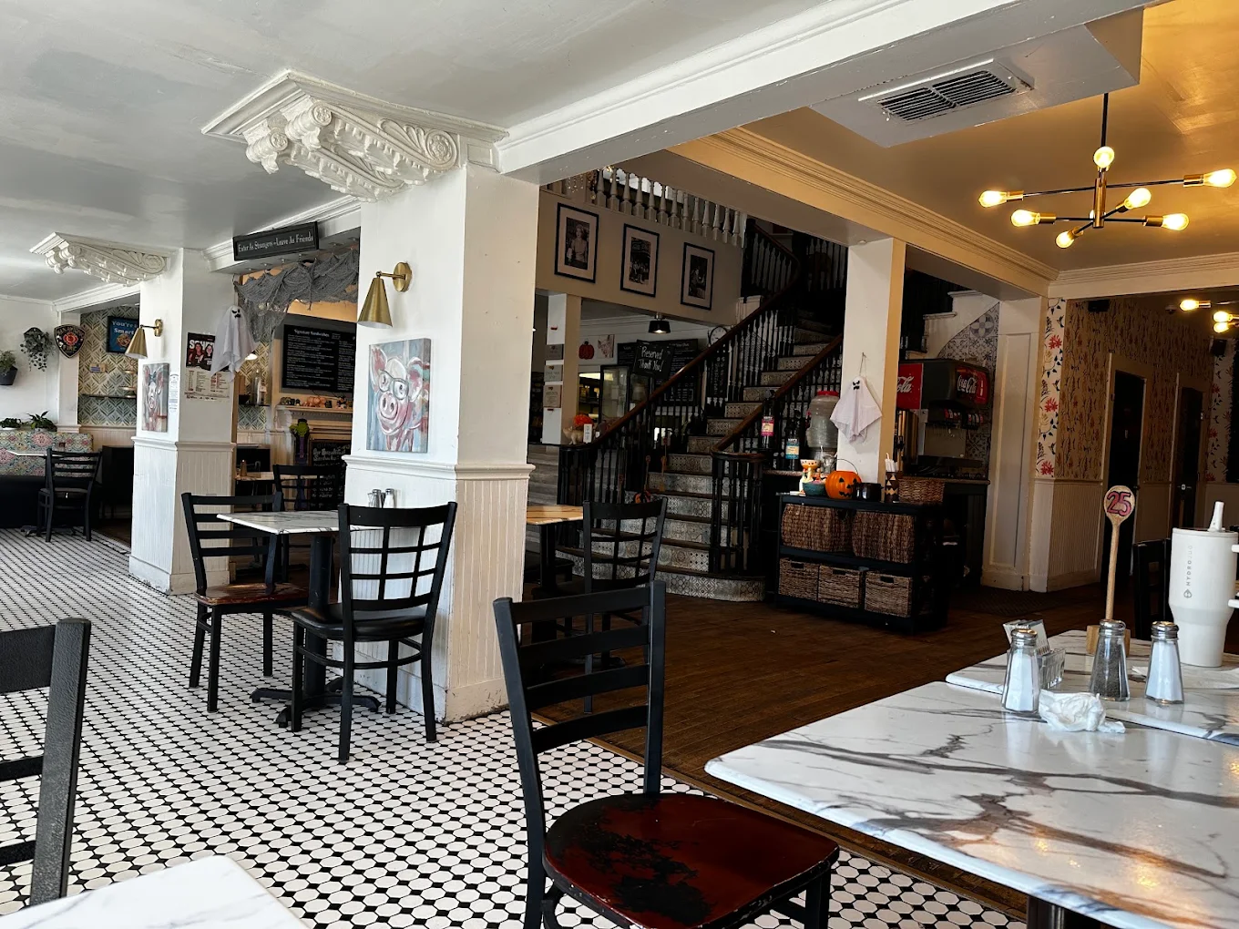 W D Deli & Bakery