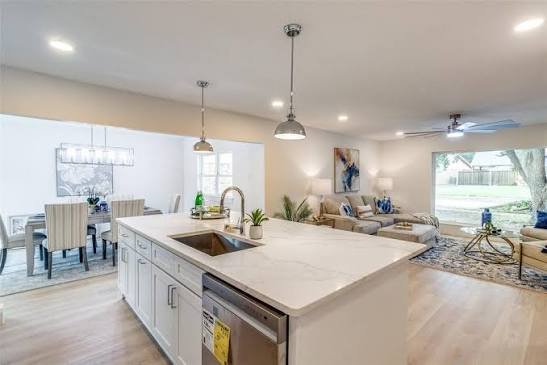Coldwell Banker Apex, Realtors : Roman Novian
