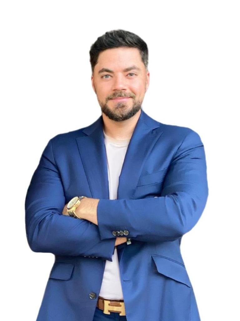 Coldwell Banker Apex, Realtors : Roman Novian