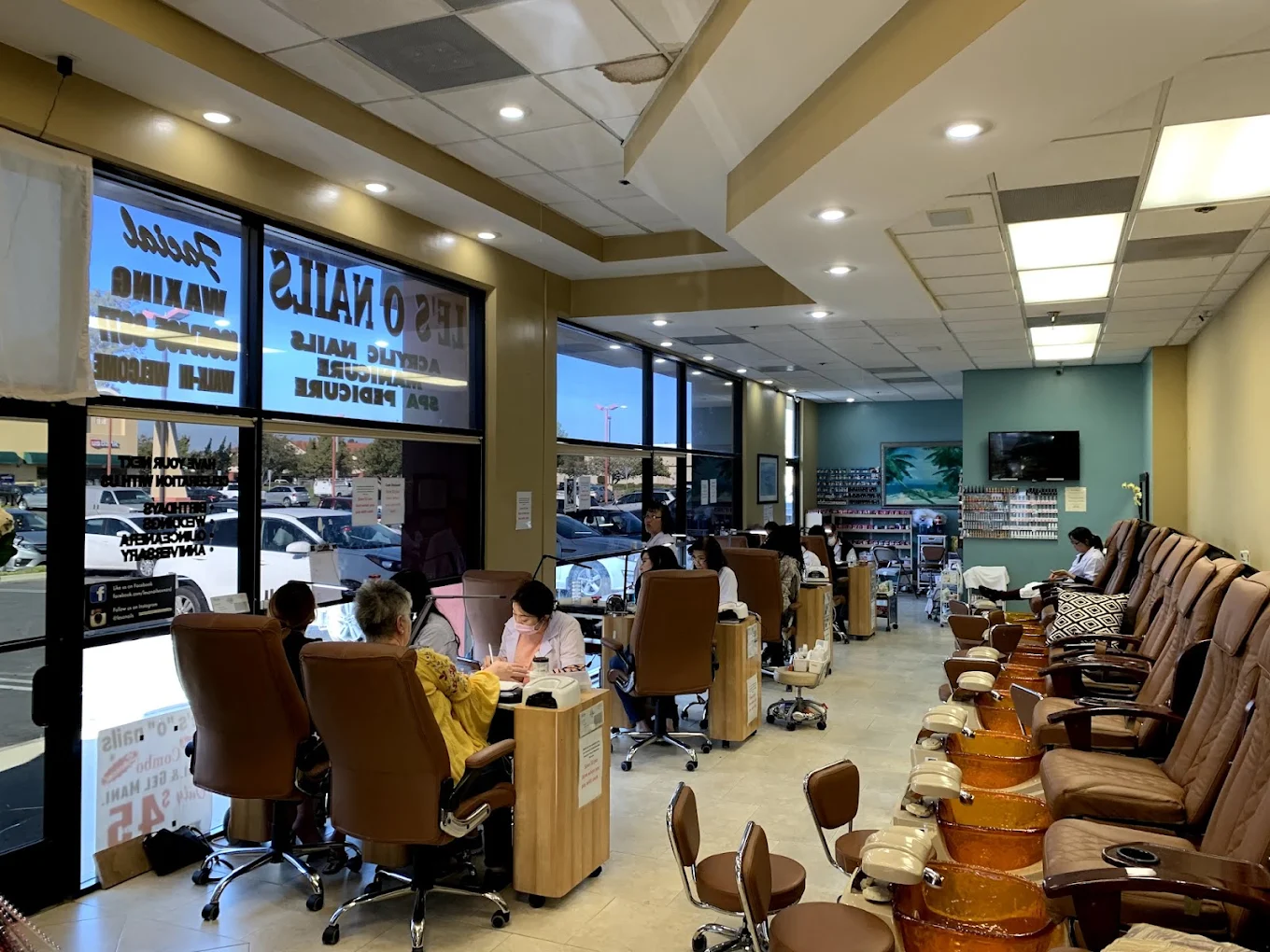 Le's o Nails Services