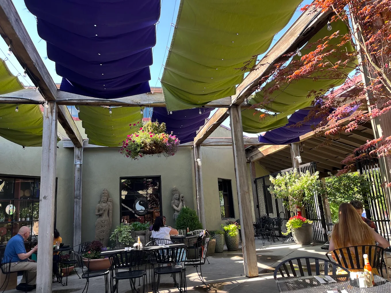 Oasis Cafe