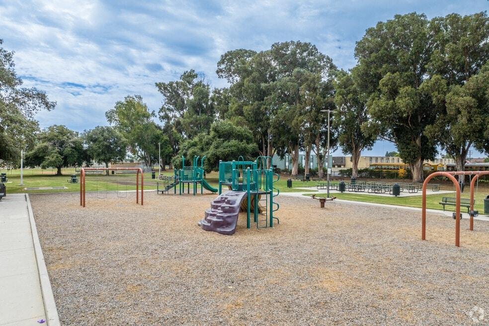 Rio Lindo Park