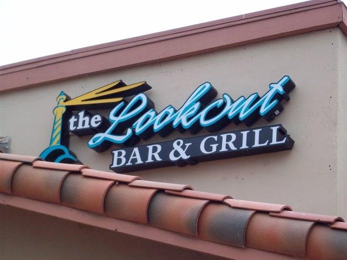 The Lookout Bar & Grill